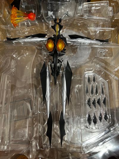 S.H.Figuarts 芝顿（新·奥特曼）