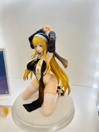 修女·普莉希拉