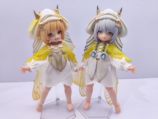 CICADAS GIRL 伊洛 与 伊斯