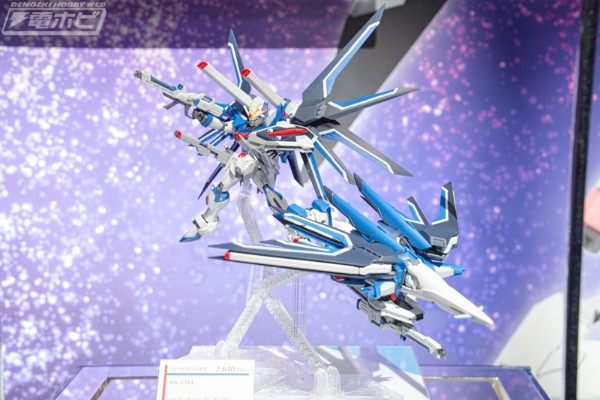 HG   1/144 飞升自由高达