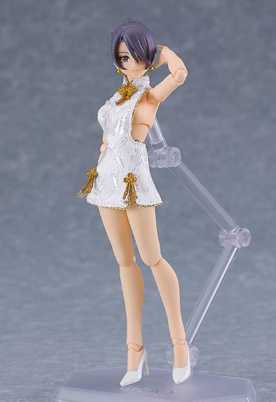 figma#569b 女性素体 (末花) 与 白色短款旗袍装