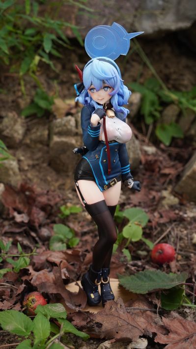 蔚蓝档案 天雨亚子 纪念大厅版