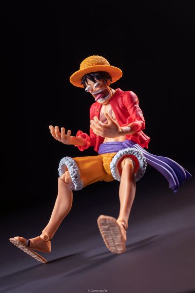 S.H.Figuarts   罗罗诺亚·佐罗 -讨伐鬼之岛-