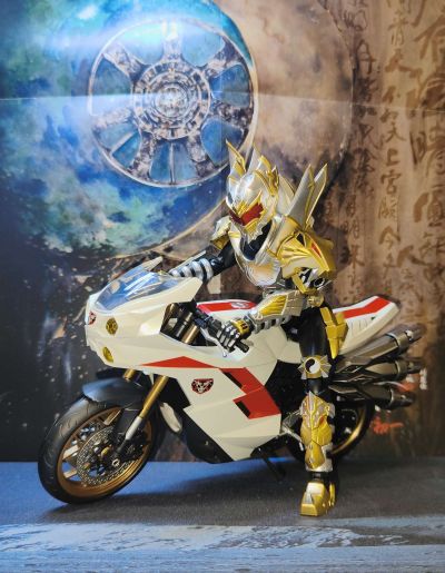 S.H.Figuarts  新·假面骑士 旋风号