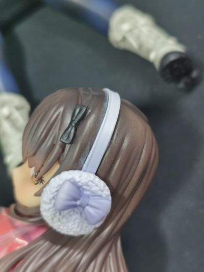 尤莉