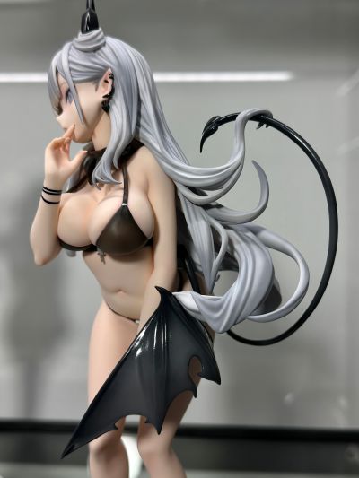 白发兔女郎