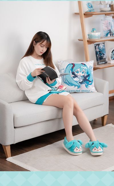 初音未来快乐居家系列 毛绒拖鞋