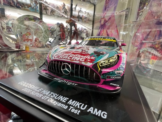 GOOD SMILE Racing 痛车1/18 初音未来 AMG 2020 SUPER GT Okayama Test Ver.