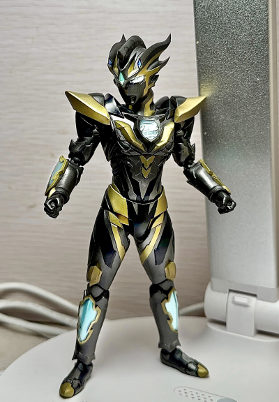 S.H.Figuarts 奥特银河格斗 命运的冲突 泽塔奥特曼 迪斯西姆天爪