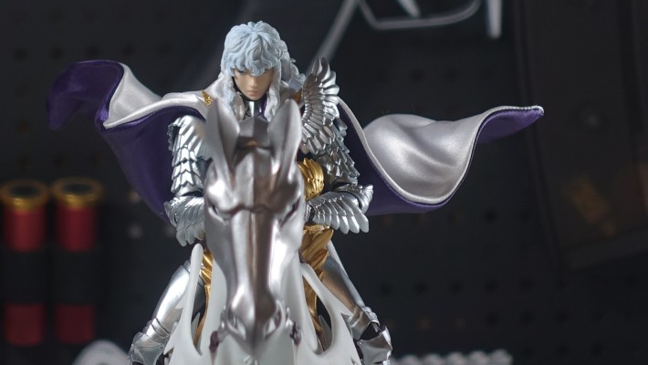 S.H.Figuarts 剑风传奇 格里菲斯（光之鹰）