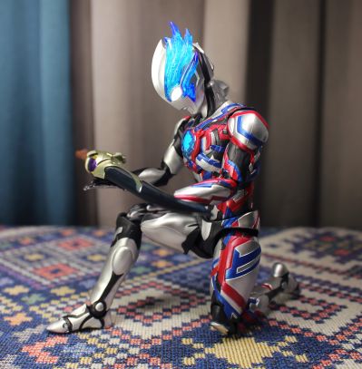 S.H.Figuarts 布莱泽奥特曼