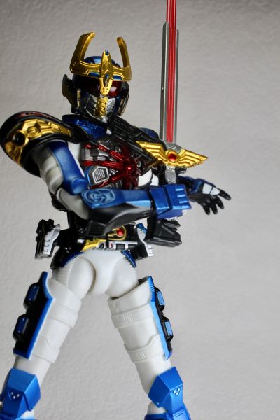 S.H.Figuarts 假面骑士月骑 假面骑士升级战骑