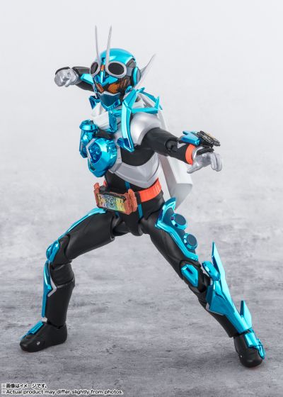 S.H.Figuarts 假面骑士歌查德 蒸汽蝗虫