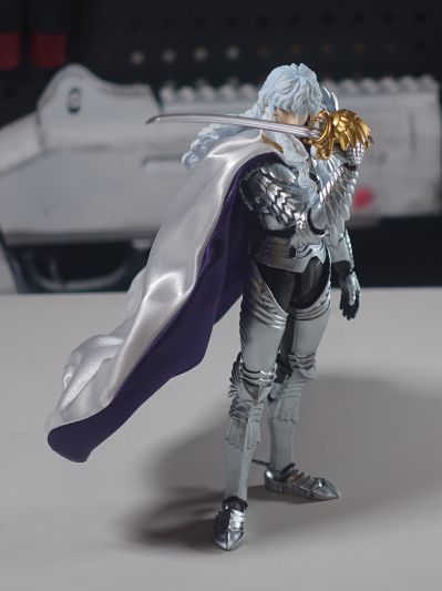 S.H.Figuarts 剑风传奇 格里菲斯（光之鹰）