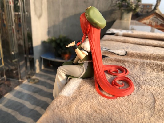 东方Project 压泡面人偶—红美铃—