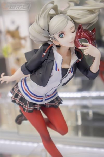 女神异闻录5皇家版 高卷杏 校服