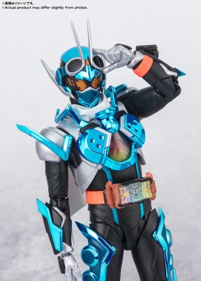 S.H.Figuarts 假面骑士歌查德 蒸汽蝗虫