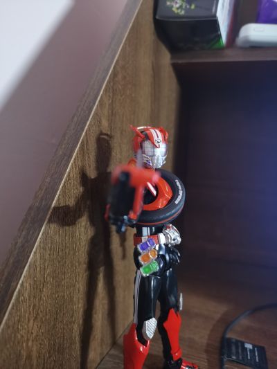 S.H.Figuarts 假面骑士驰骑 飙速型 平成世代版
