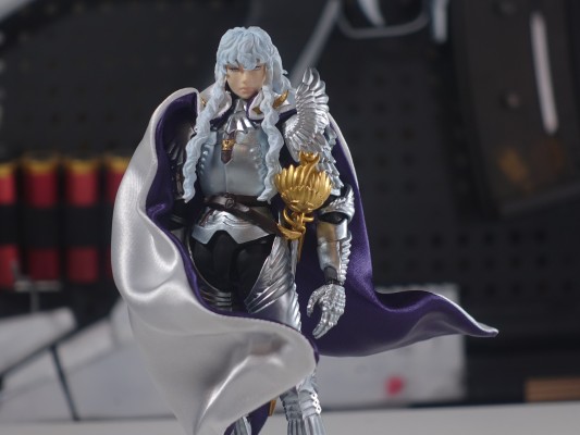 S.H.Figuarts 剑风传奇 格里菲斯（光之鹰）