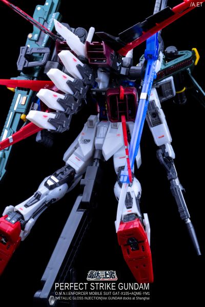 RG 1/144 完美强袭[机械光泽注塑版] 高达动客上海限定款
