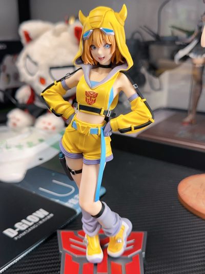 美少女雕像 变形金刚  大黄蜂