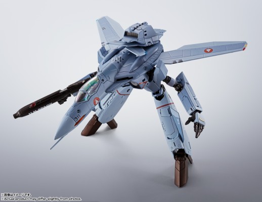 HI-METAL R 超时空要塞ZERO  VF-0A 凤凰(工藤真专用) ＋ QF-2200D-B 幽灵