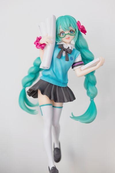 Luminasta 初音未来系列  初音未来16周年纪念款 原画师：Boota