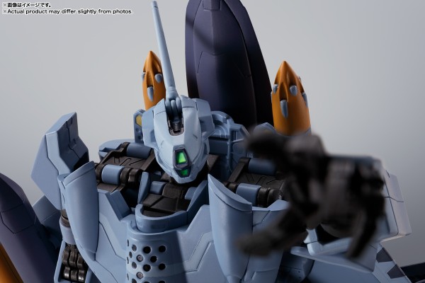 HI-METAL R 超时空要塞ZERO  VF-0A 凤凰(工藤真专用) ＋ QF-2200D-B 幽灵