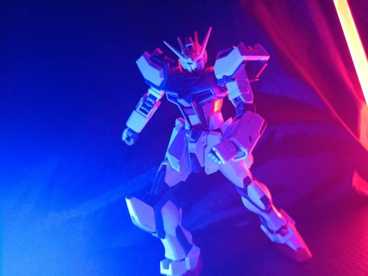 HGCE 机动战士高达 SEED GAT-X105+AQM/E-X01 翔翼型强袭高达