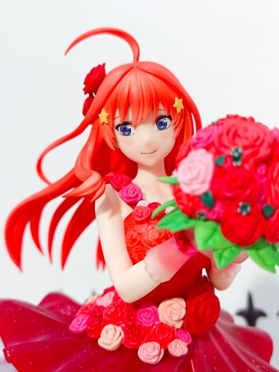 电影 五等分的新娘 中野五月 鲜花礼服