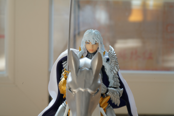 S.H.Figuarts 剑风传奇 格里菲斯（光之鹰）