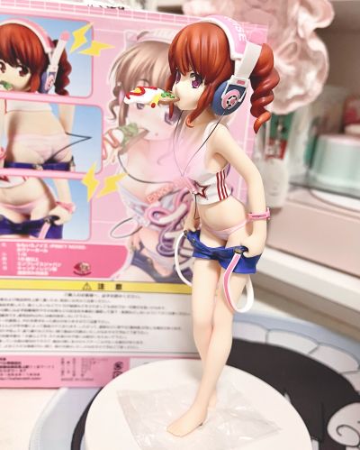 ももいろノイズ -PINKY NOISE- カヴァーガール キャンディレジン