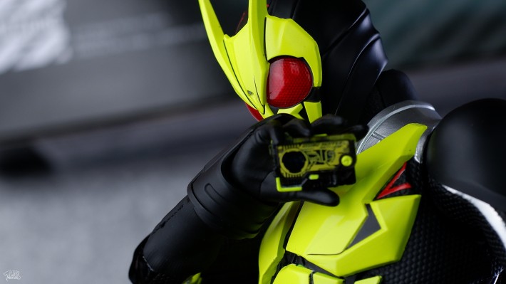 REAL ACTION HEROES 编号785  RAH GENESIS  假面骑士零一 高跃飞蝗