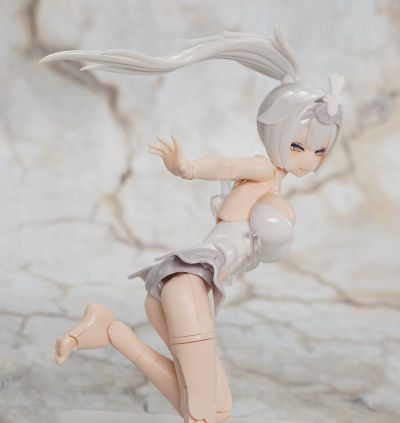 女神装置  朱罗 玉藻前 白面金毛 BAIT商城限定版