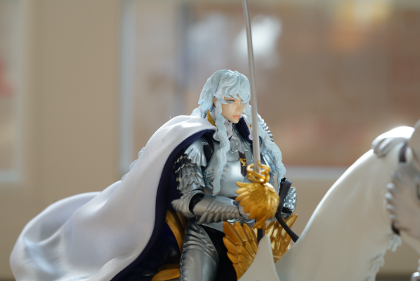 S.H.Figuarts 剑风传奇 格里菲斯（光之鹰）