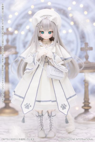 AOD527-FFW  s*t*j × 艾莉丝收集 小型 芙露露～毛绒绒的牧师小猫～白猫