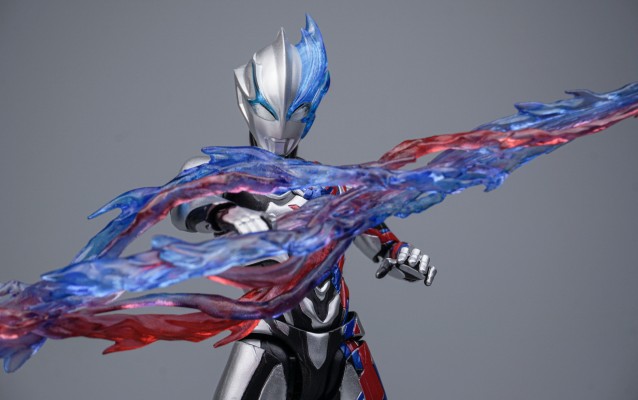 S.H.Figuarts 布莱泽奥特曼