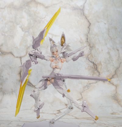 女神装置  朱罗 玉藻前 白面金毛 BAIT商城限定版