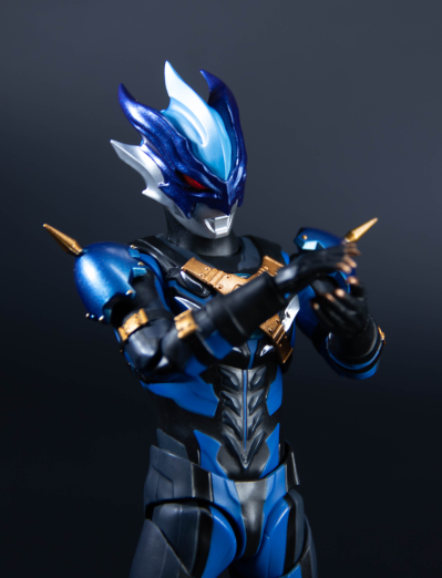 S.H.Figuarts 泰迦奥特曼 托雷基亚奥特曼 -S.H.Figuarts15周年纪念版-