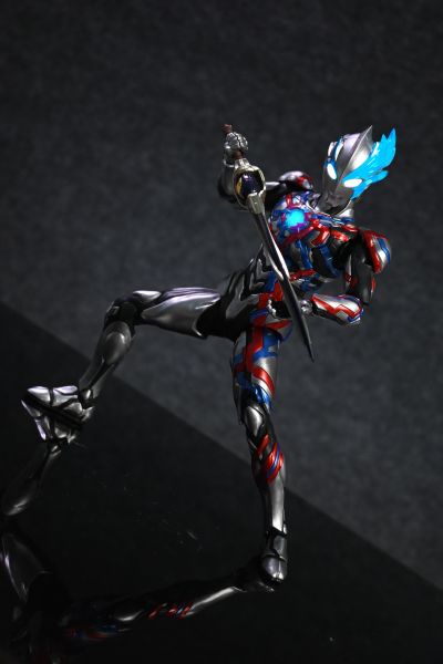 Figure-rise Standard 布莱泽奥特曼 布莱泽奥特曼