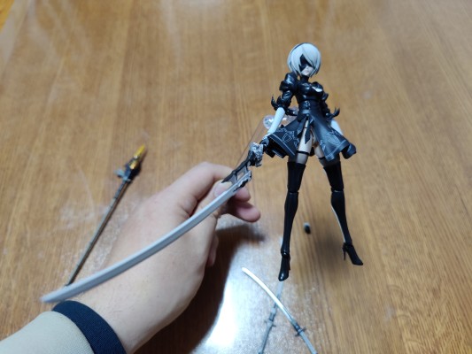 S.H.Figuarts  2B