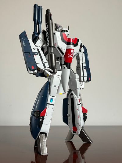 DX超合金  超时空要塞 可曾记得爱 VF-1S 冲锋女武神（一条辉专用） 内构细节版