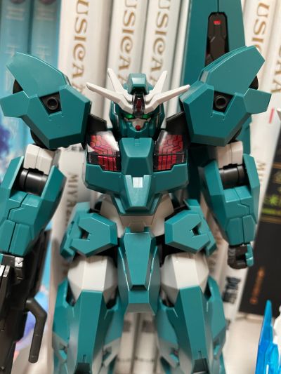 HG  机动战士高达 水星的魔女 乌尔魔灵高达