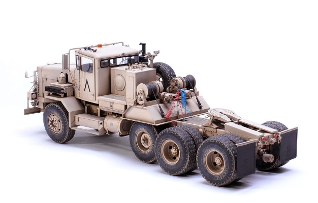 SS-013 M911（8X6）牵引车及M747重型设备半挂车