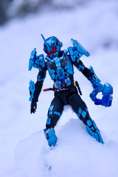 S.H.Figuarts 假面骑士创骑 假面骑士格里斯 暴雪形态