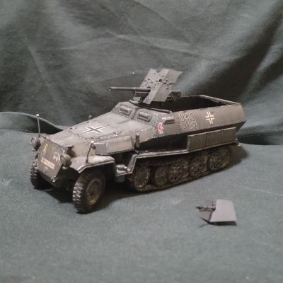 35020 1/35 德国 SD.KFZ. 251/1 装甲半履带运兵车
