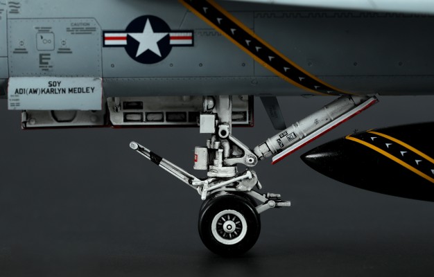 LS-013 波音 F/A-18F“超级大黄蜂”战斗机