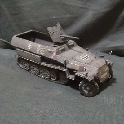 35020 1/35 德国 SD.KFZ. 251/1 装甲半履带运兵车