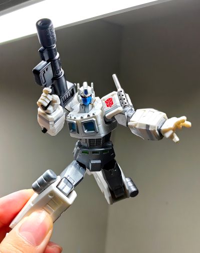REVOLTECHNo.019变形金刚 フレンドショップ限定 ウルトラマグナス