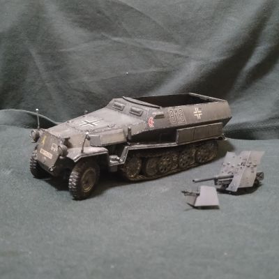 35020 1/35 德国 SD.KFZ. 251/1 装甲半履带运兵车